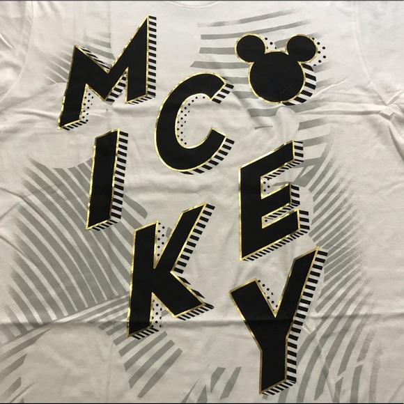 Disney Parks Men Graphic Tshirt Mickey Mouse White Black Gold NEW - Picture 4 of 11